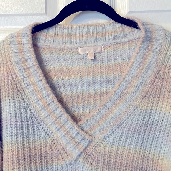 Guess woven boho knit sweater with bell sleeves, size M - Picture 5 of 7